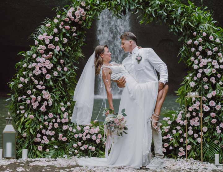 Stylish Tropical Wedding on the Waterfall in the Tropical Jungle of Bali