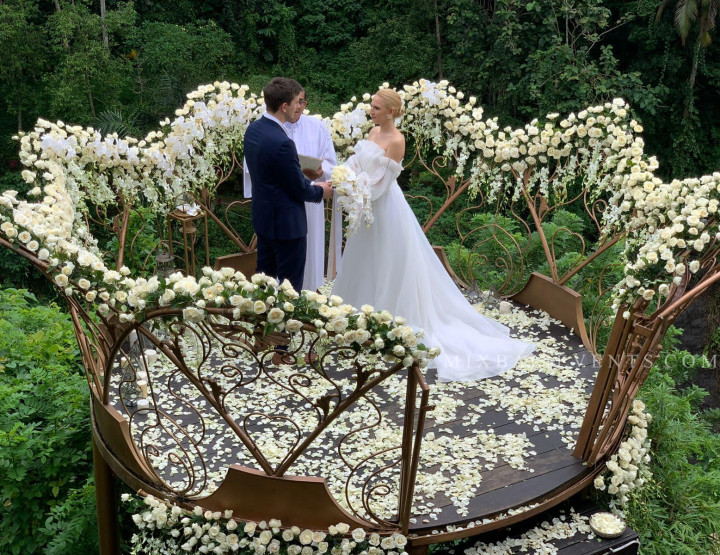 White Orchid Wedding in the Tropical Jungle of Bali
